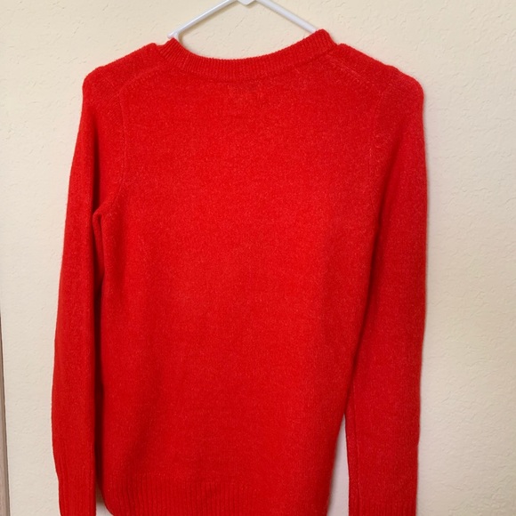 Red old navy sweater - Picture 2 of 2
